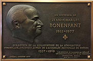 Plaque rappelant le souvenir de Jean-Charles Bonenfant