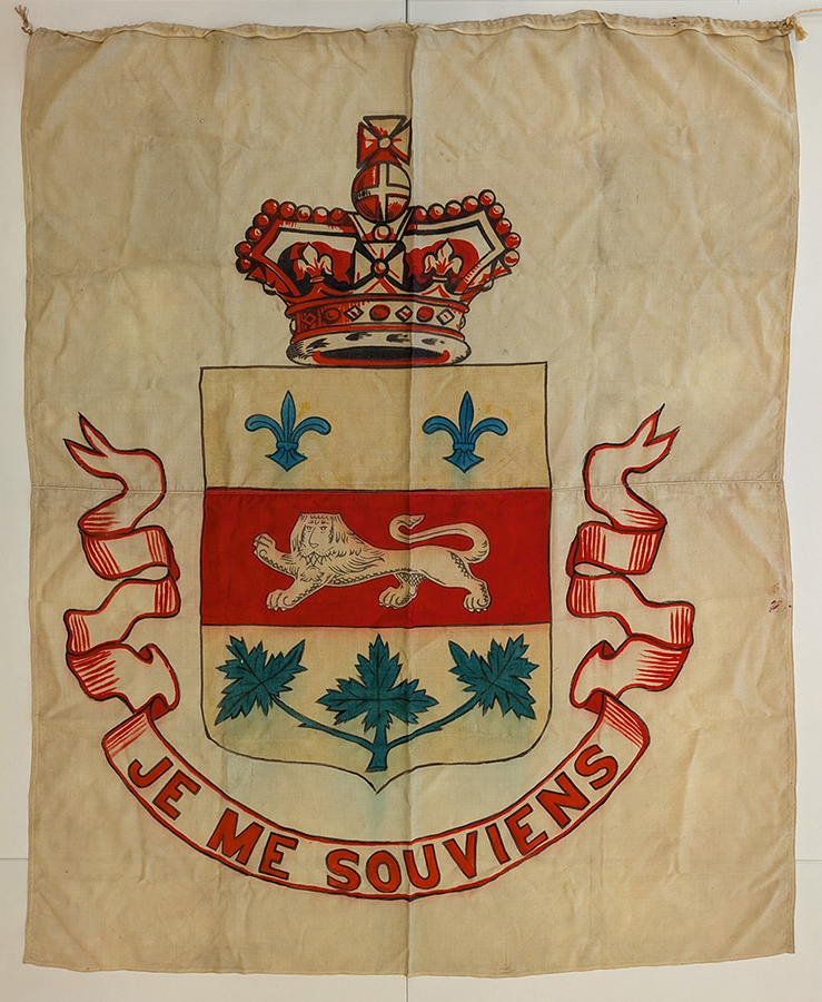 Drapeau, vers 1901. Numéro d'accession : 106313.