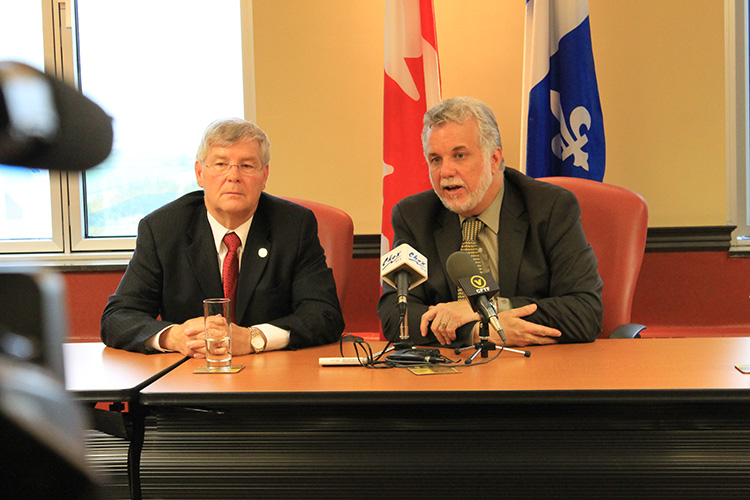 Conférence de presse de Norbert Morin et Philippe Couillard, 2013.